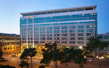 Park Inn by Radisson Baku Hotel